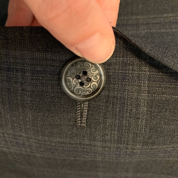 Patterned Duchamp London Suit - Picture 3 of 9